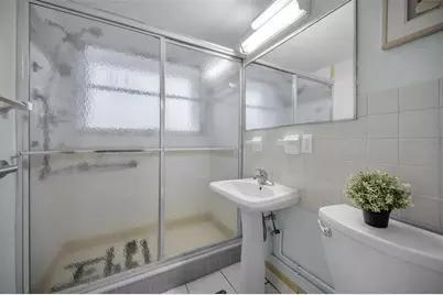 130 60th Avenue, Saint Pete Beach, FL 33706 - Photo 23