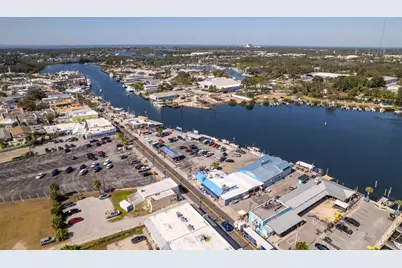 1343 Highland Avenue, Tarpon Springs, FL 34689 - Photo 51