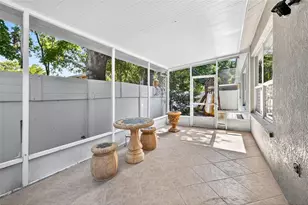 8853 Cypress Hammock Dr, Tampa, FL 33614 - Photo 33