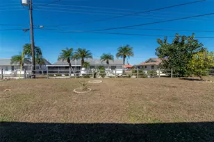 735 Torrey Pines Ave, Sun City Center, FL 33573 - Photo 31