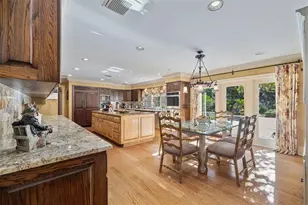 16607 Avila Blvd, Tampa, FL 33613 - Photo 21