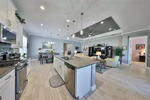 15527 Corona Del Mar Dr, Wimauma, FL 33598 - Photo 7