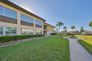 5108 Amulet Dr, New Port Richey, FL 34652 - Photo 3