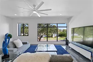 90 Columbia Dr, Tampa, FL 33606 - Photo 11