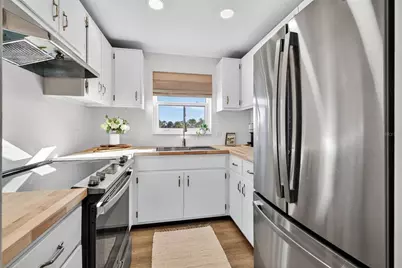 3575 Gulf Boulevard #203, Saint Pete Beach, FL 33706 - Photo 11