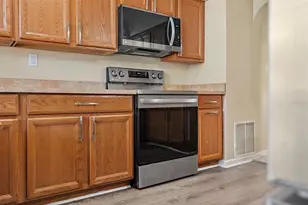 4030 3rd Ave N, Saint Petersburg, FL 33713 - Photo 9