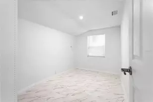 802 Jurgens St, Clearwater, FL 33755 - Photo 7