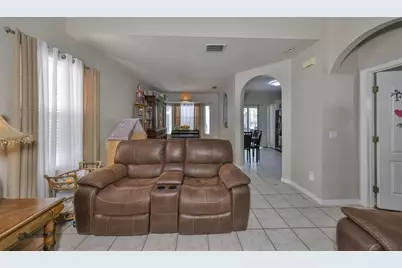 8446 Quarter Horse Drive, Riverview, FL 33578 - Photo 7