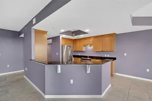 10851 Mangrove Cay Ln NE, Saint Petersburg, FL 33716 - Photo 13