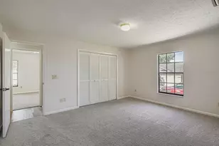 902 Retriever Ave, Seffner, FL 33584 - Photo 21