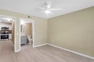 9481 Highland Oak Dr, Tampa, FL 33647 - Photo 21