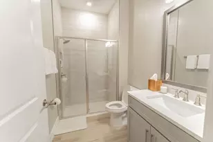 5351 Bridge St, Tampa, FL 33611 - Photo 9