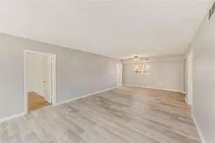 10280 Imperial Point Dr W, Largo, FL 33774 - Photo 37