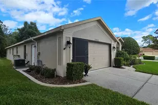 11415 Kingstree Ct, Spring Hill, FL 34609 - Photo 3