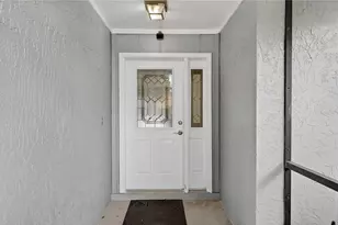 4028 Bell Grande Dr, Valrico, FL 33596 - Photo 3