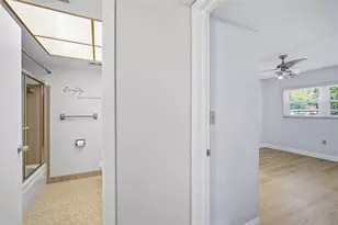 5865 37th Ave N, Saint Petersburg, FL 33710 - Photo 23