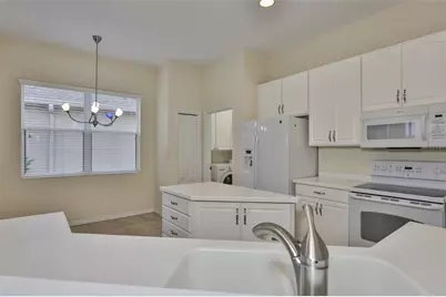 1043 Regal Manor Way, Sun City Center, FL 33573 - Photo 11