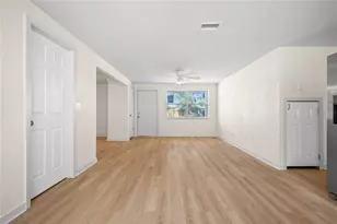 9049 Orchid Dr, Seminole, FL 33777 - Photo 15