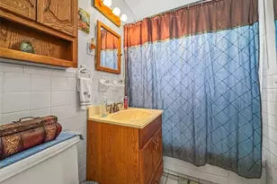 401 Davison Ave NE, Saint Petersburg, FL 33703 - Photo 19