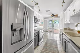 93 Boca Ciega Point Blvd N, Saint Petersburg, FL 33708 - Photo 23