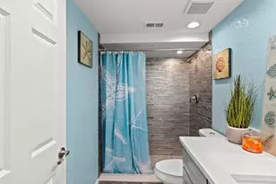 205 Dolphin Point, Clearwater Beach, FL 33767 - Photo 15