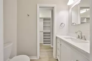 8616 Palm Ln, Temple Terrace, FL 33637 - Photo 13