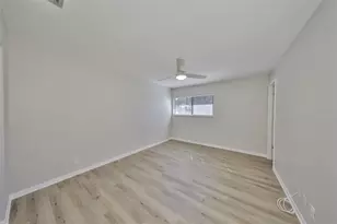 8616 Palm Ln, Temple Terrace, FL 33637 - Photo 17