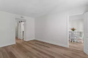 4910 Bay Street NE, Saint Petersburg, FL 33703 - Photo 15