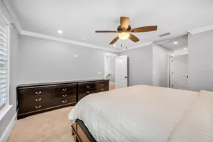 319 W Giddens Ave, Tampa, FL 33603 - Photo 17