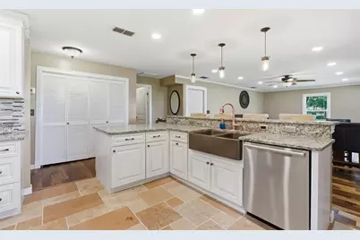 2506 Hawk Griffin Road, Plant City, FL 33565 - Photo 19