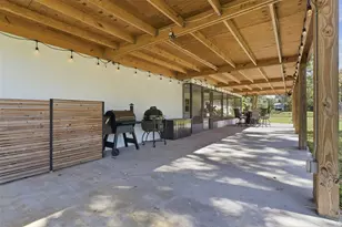 2506 Hawk Griffin Rd, Plant City, FL 33565 - Photo 17