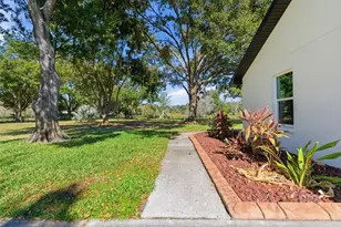 2506 Hawk Griffin Rd, Plant City, FL 33565 - Photo 13