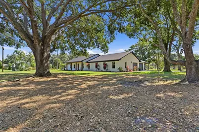 2506 Hawk Griffin Road, Plant City, FL 33565 - Photo 1