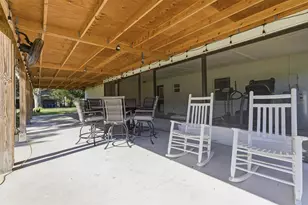 2506 Hawk Griffin Rd, Plant City, FL 33565 - Photo 15