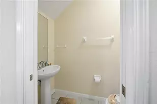 31155 Flannery Ct, Wesley Chapel, FL 33543 - Photo 9