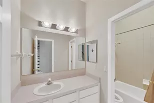 10218 Shadow Branch Dr, Tampa, FL 33647 - Photo 29