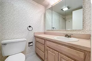 4138 Pinelake Ln, Tampa, FL 33618 - Photo 33