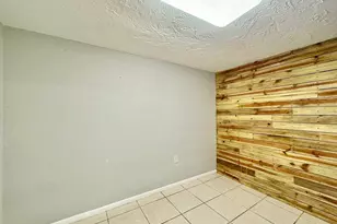 9805 Hidden Ln, Port Richey, FL 34668 - Photo 11