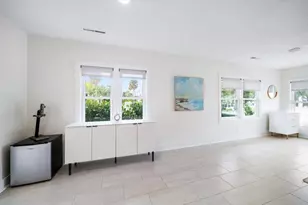 1018 Bay Esplanade, Clearwater Beach, FL 33767 - Photo 25