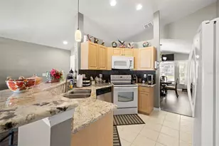 24449 Mistwood Ct, Lutz, FL 33559 - Photo 7