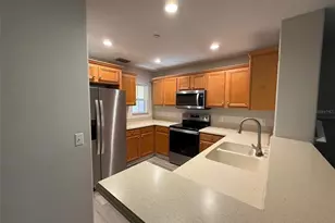 7350 Black Walnut Way, Lakewood Ranch, FL 34202 - Photo 9
