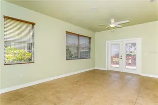 10426 La Mirage Ct, Tampa, FL 33615 - Photo 9