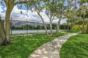10426 La Mirage Ct, Tampa, FL 33615 - Photo 35