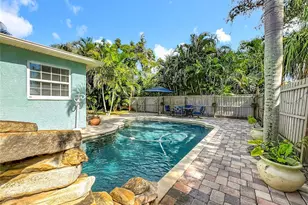 2824 47th St S, Gulfport, FL 33711 - Photo 47