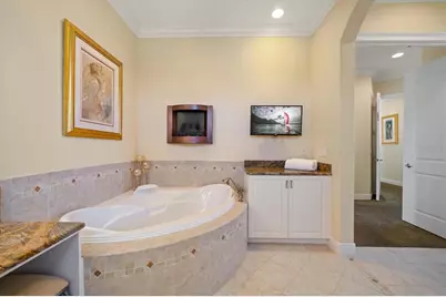 211 Poinciana Lane, Largo, FL 33770 - Photo 29