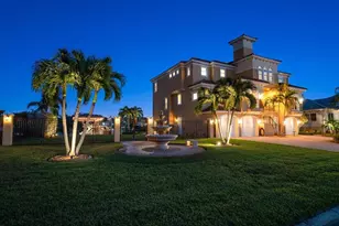 211 Poinciana Ln, Largo, FL 33770 - Photo 3