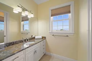 211 Poinciana Ln, Largo, FL 33770 - Photo 27