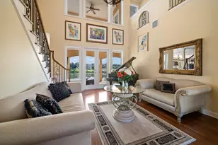 211 Poinciana Ln, Largo, FL 33770 - Photo 7