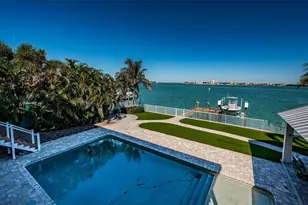 297 1st St W, Saint Petersburg, FL 33715 - Photo 23