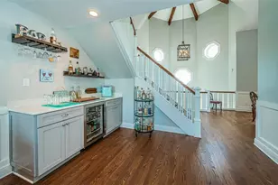 297 1st St W, Saint Petersburg, FL 33715 - Photo 17